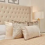 Deluxe Apt, River Canal View& Free Parking! Apartamento *