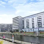 Deluxe Apt, River Canal View& Free Parking! Leeds (West Yorkshire)