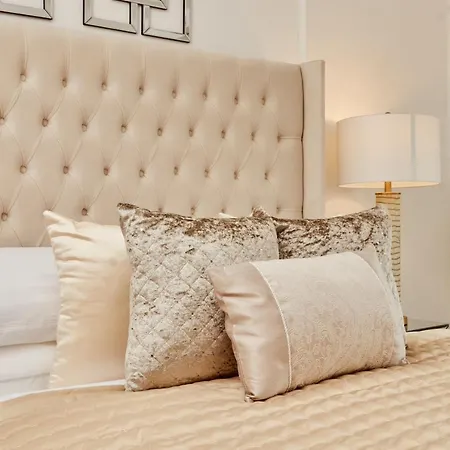 Deluxe Apt, River Canal View& Free Parking! 公寓 *