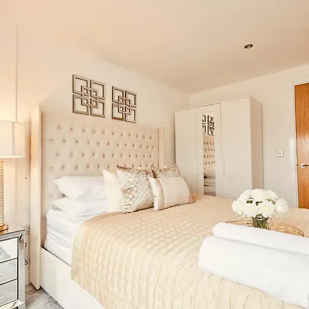 Deluxe Apt, River Canal View& Free Parking! 公寓