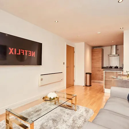 Deluxe Apt, River Canal View& Free Parking! * 利兹