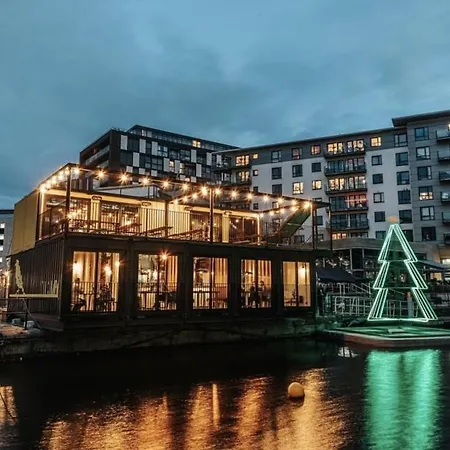 公寓 Deluxe Apt, River Canal View& Free Parking!