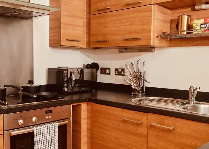 Deluxe Apt, River Canal View& Free Parking! Leeds (West Yorkshire)